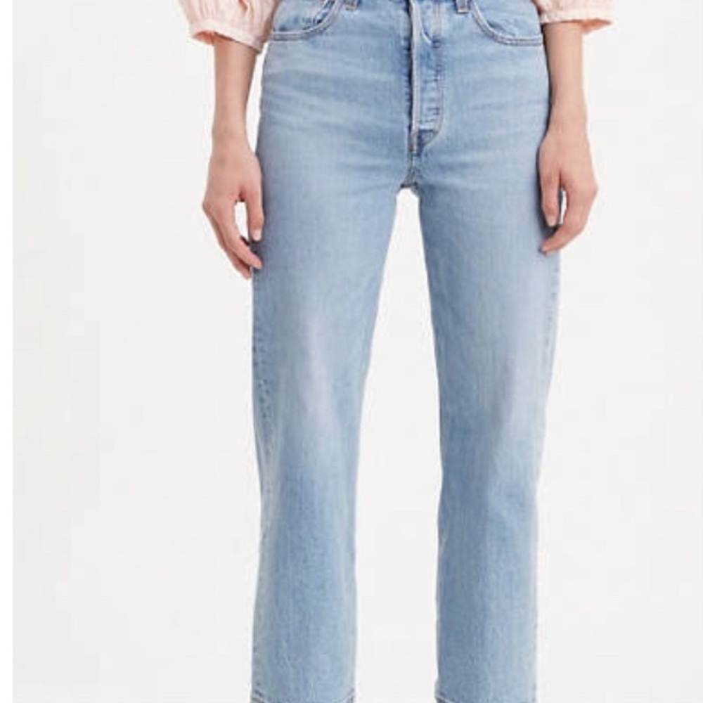 Levi’s ribcage jeans